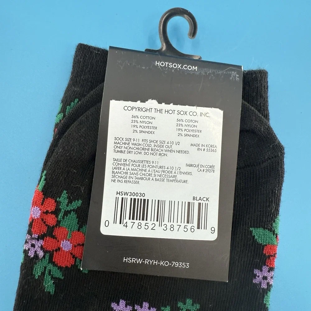 Hot Sox Women's Floral Bouquet Crew Socks Black Red Purple Flowers Size 9–11 New